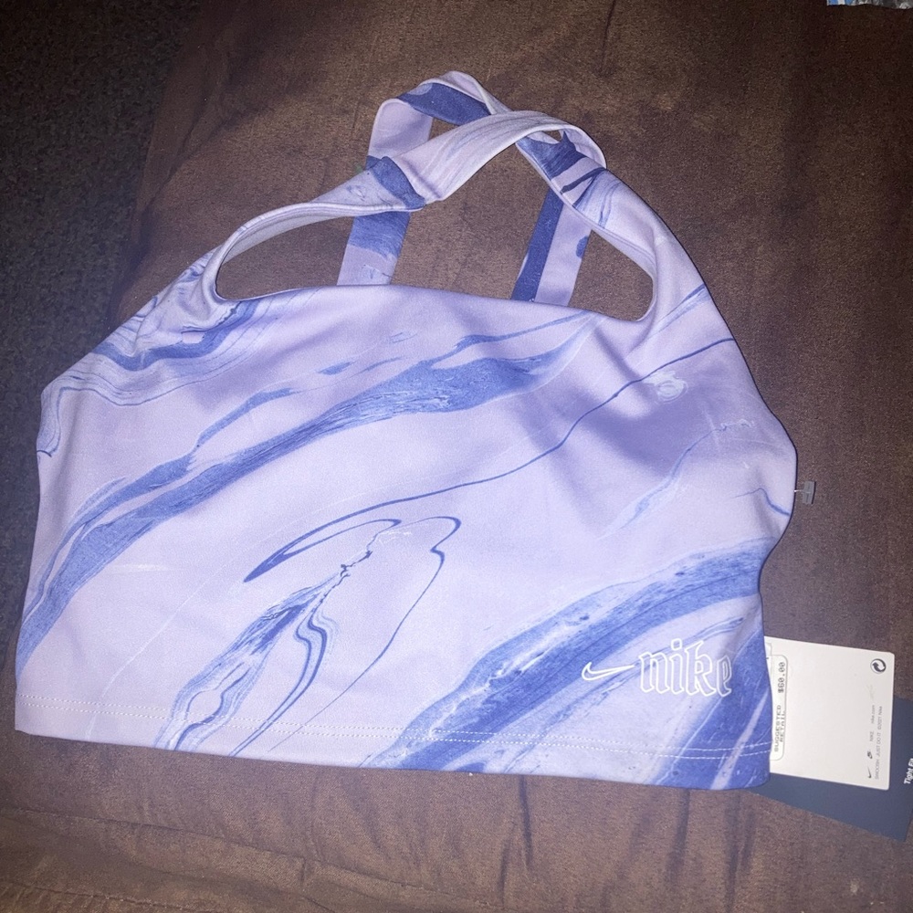 Nike sports bra size small